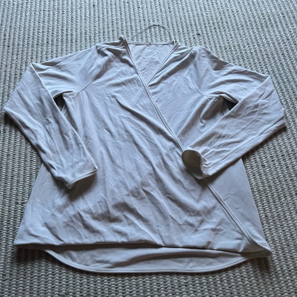 Lululemon Full Freedom Long Sleeve - Picture 4 of 9